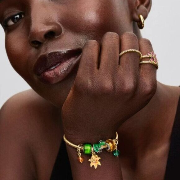 Pandora Disney Tangled Pascal Colour-changing Charm - Picture 5 of 5